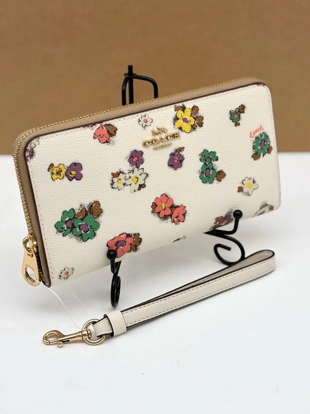Coach LONG ZIP AROUND WALLET WITH SPACED FLORAL FIELD PRINT - Picture 8 of 11